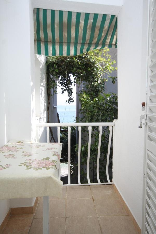 Seaside Secluded Apartments Cove Smokvina, Hvar - 4036 Bogomolje Экстерьер фото